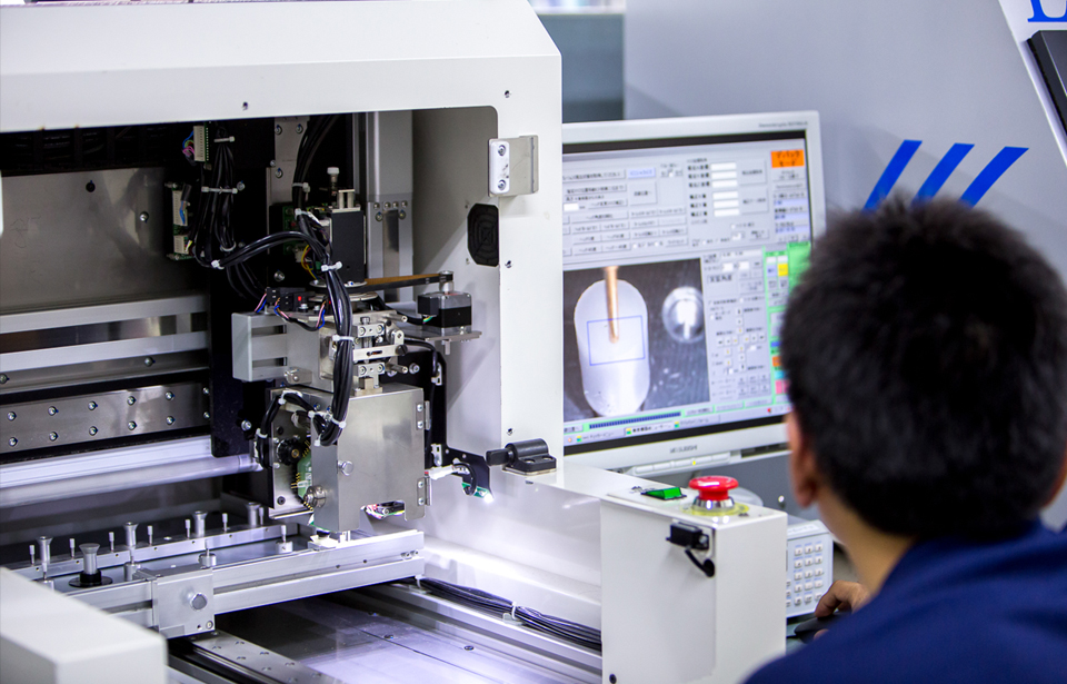 機・電・情の技術者集団。